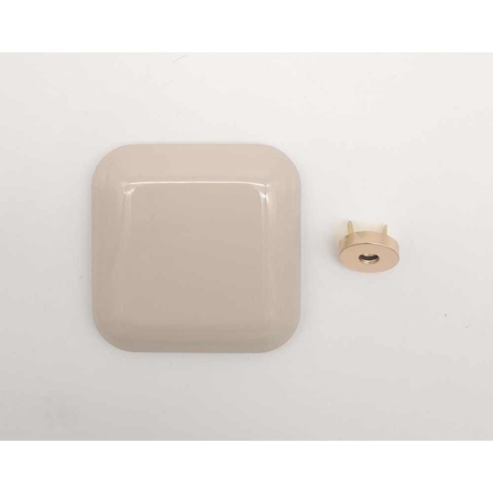 Çanta Aksesuar 7 cm Kare Akrilikli Bej Renk Light Gold Mıknatıslı Kilit