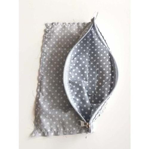 Çanta Aksesuar 20X30 Cm Dikilmiş Fermuarlı Astar Gri Puantiye