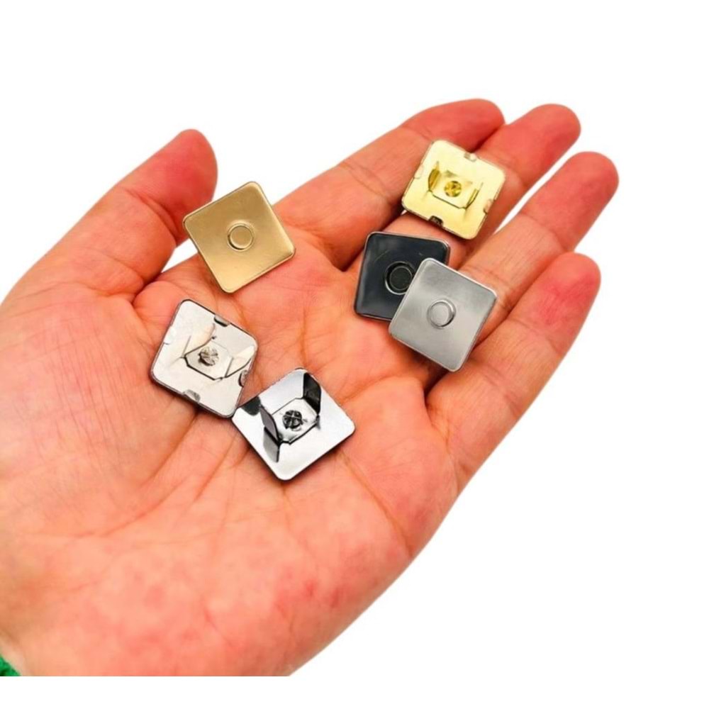 Çanta Aksesuar Kare Model Çanta Mıknatısı Füme Renk